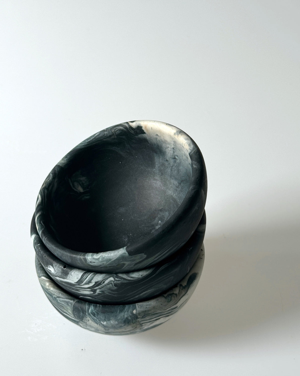 Marbled Pinch Bowls