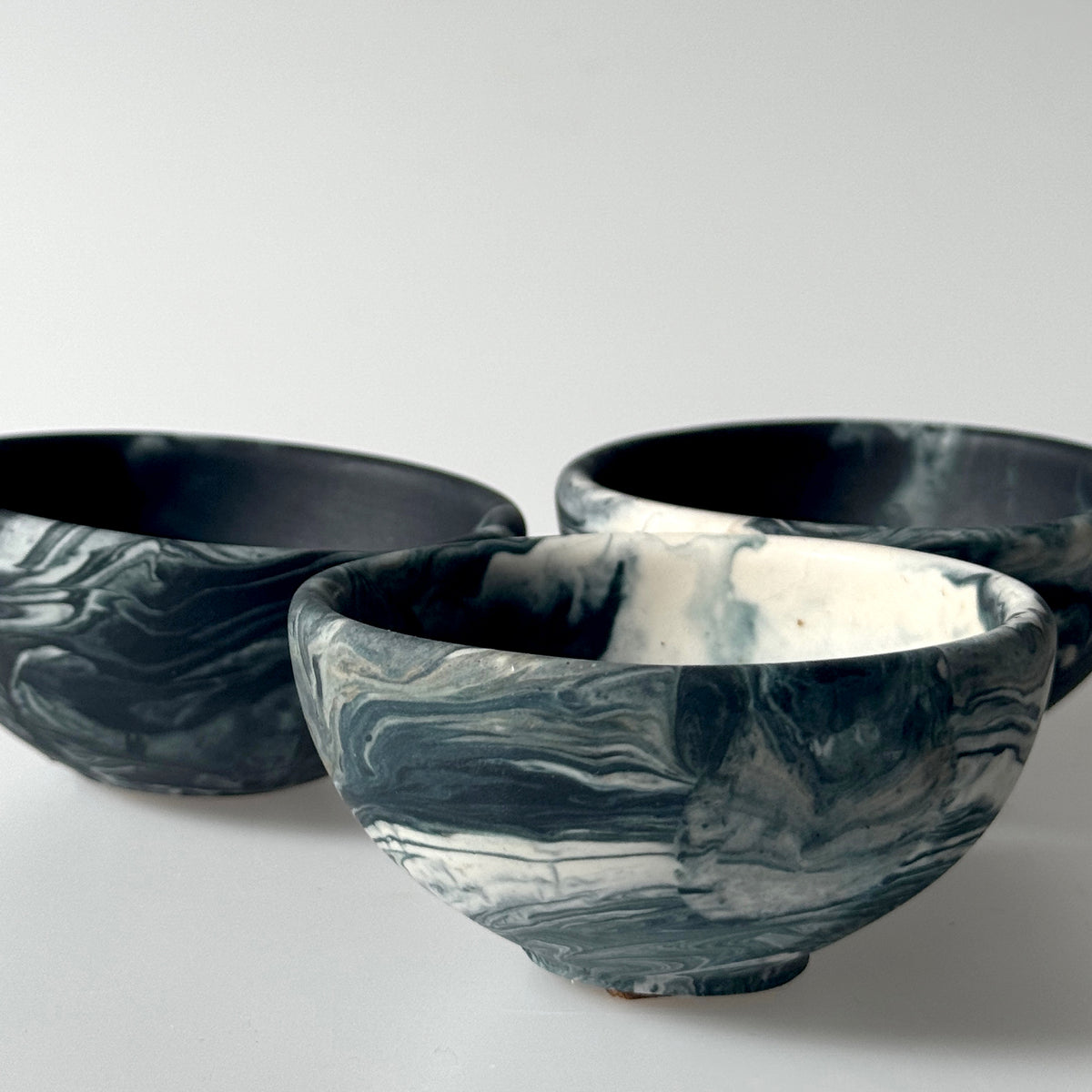 Marbled Pinch Bowls